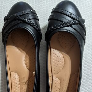 Black flats